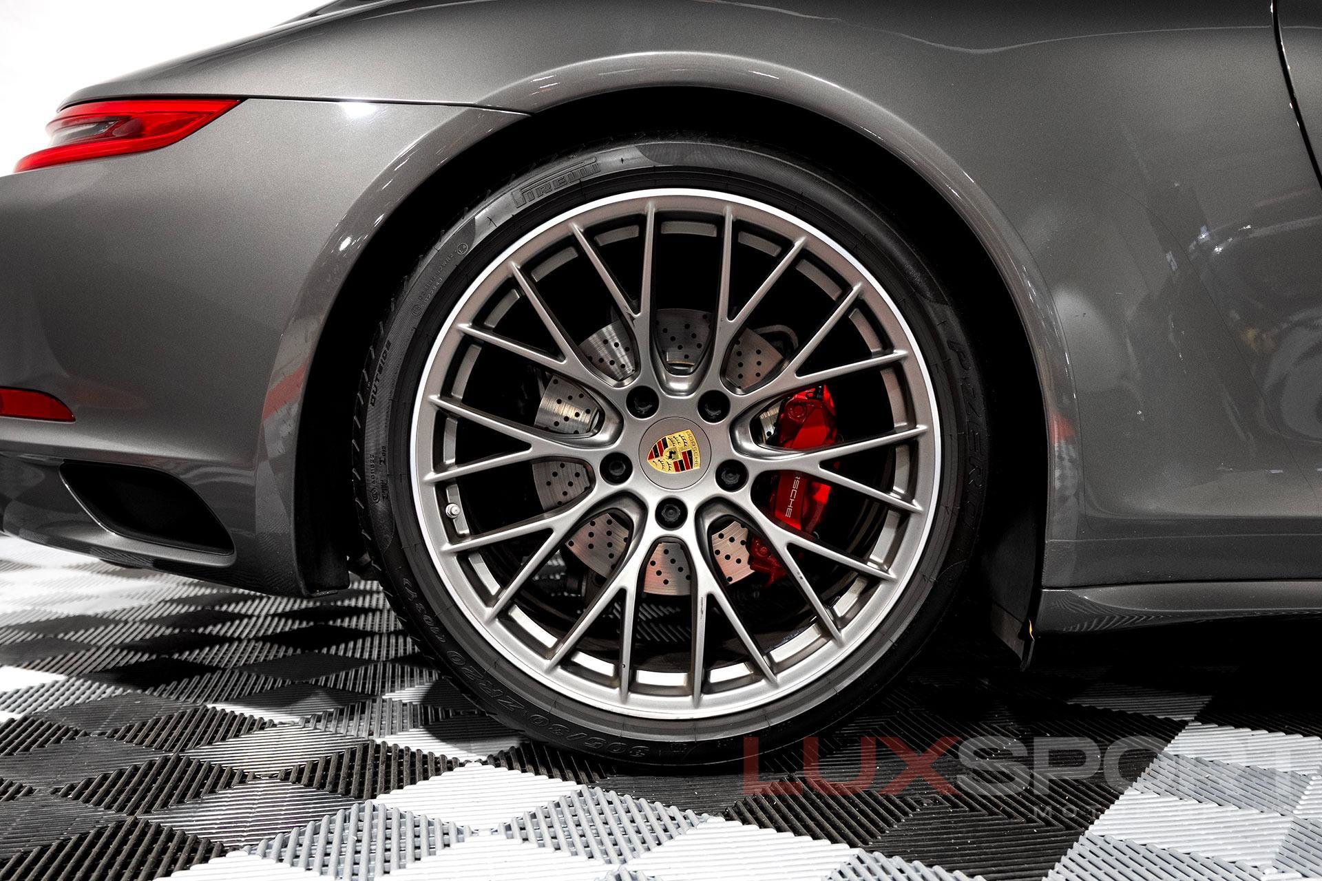 Used 2017 Porsche 911 Targa 4S image 9