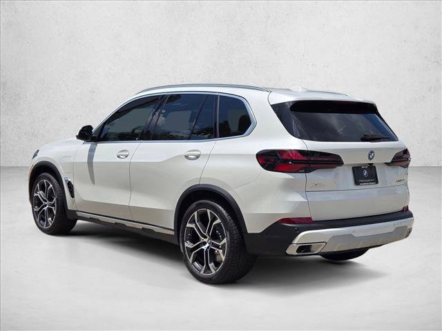 Used 2026 BMW X5 xDrive50e w/ Premium Package AWD/4WD image 8