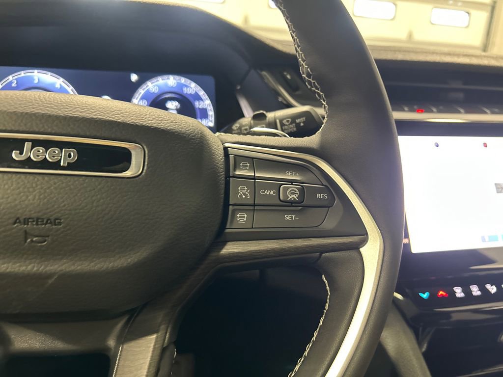 New 2026 Jeep Grand Cherokee Altitude AWD/4WD image 20