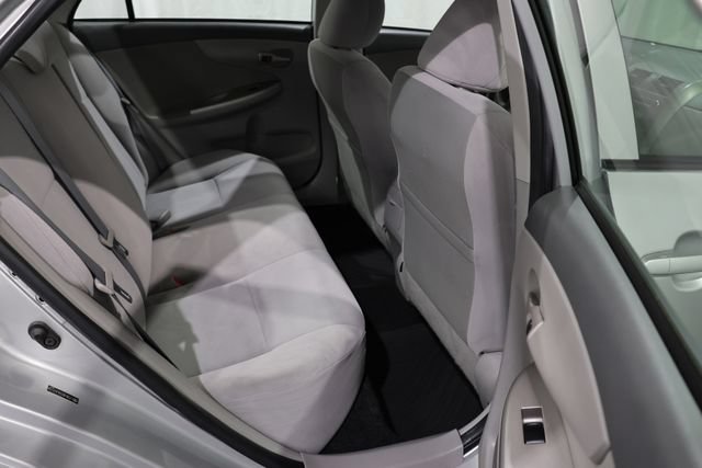 Used 2010 Toyota Corolla LE FWD image 13