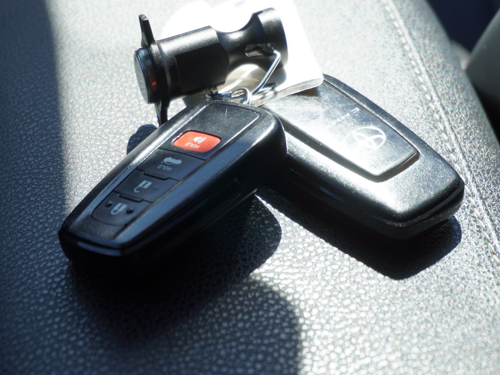 Used 2021 Toyota Camry XSE AWD/4WD image 14