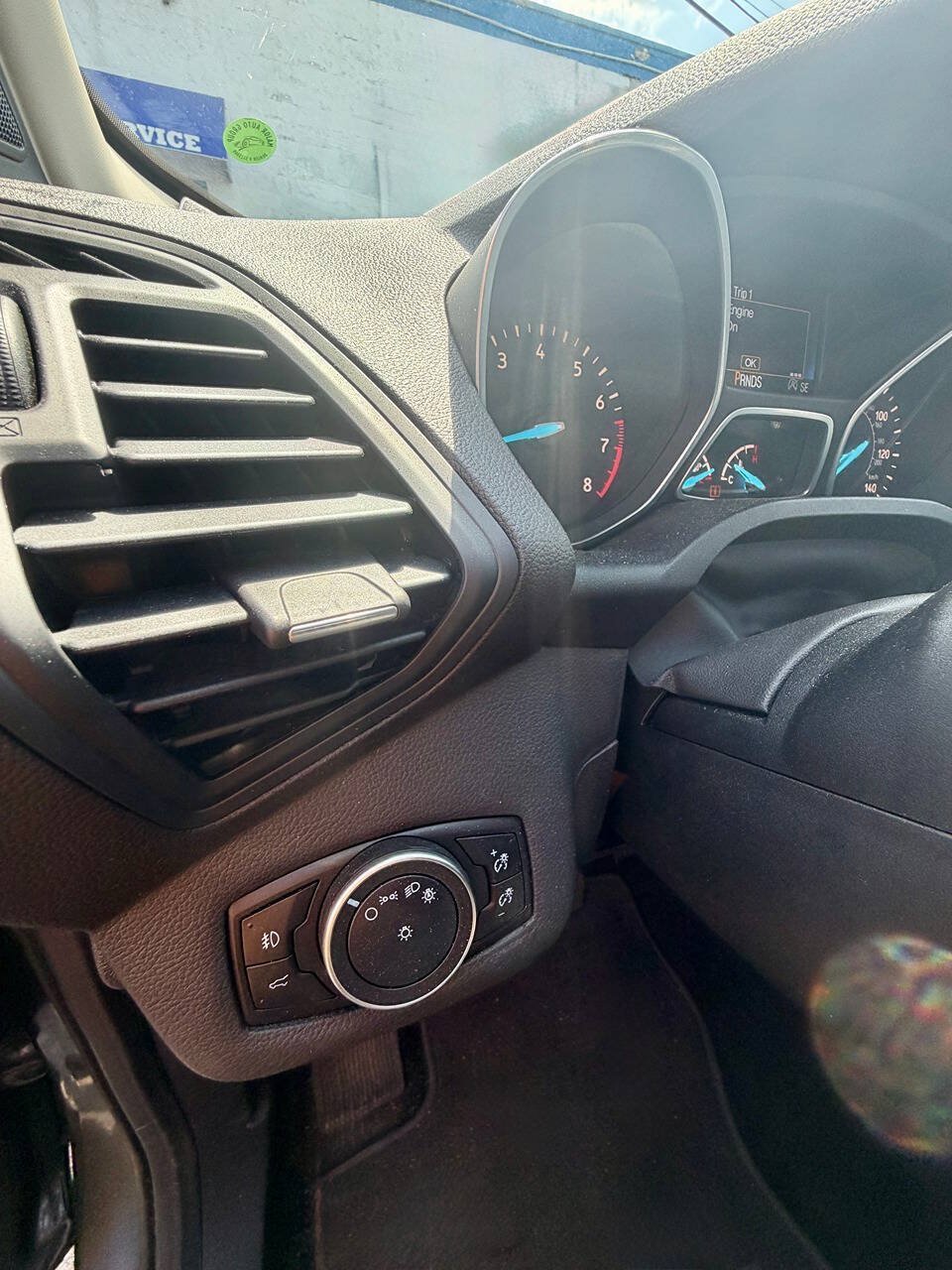 Used 2017 Ford Escape SE w/ Equipment Group 201A AWD/4WD image 15