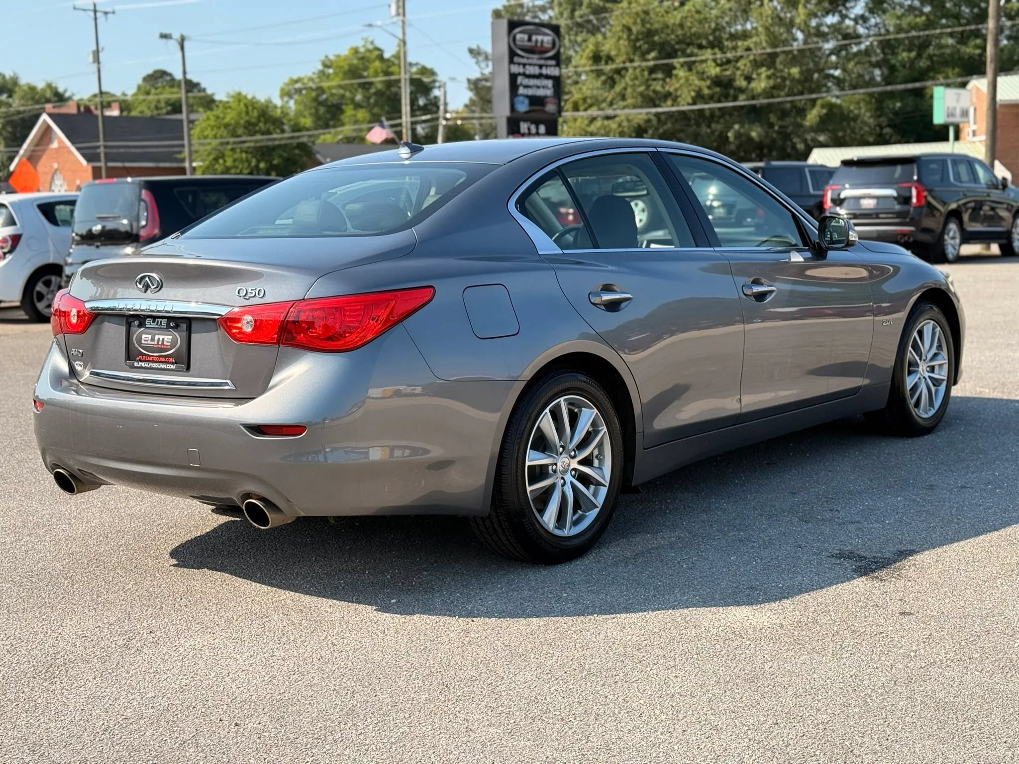 Used 2017 INFINITI Q50 2.0t w/ Moonroof Package AWD/4WD image 9