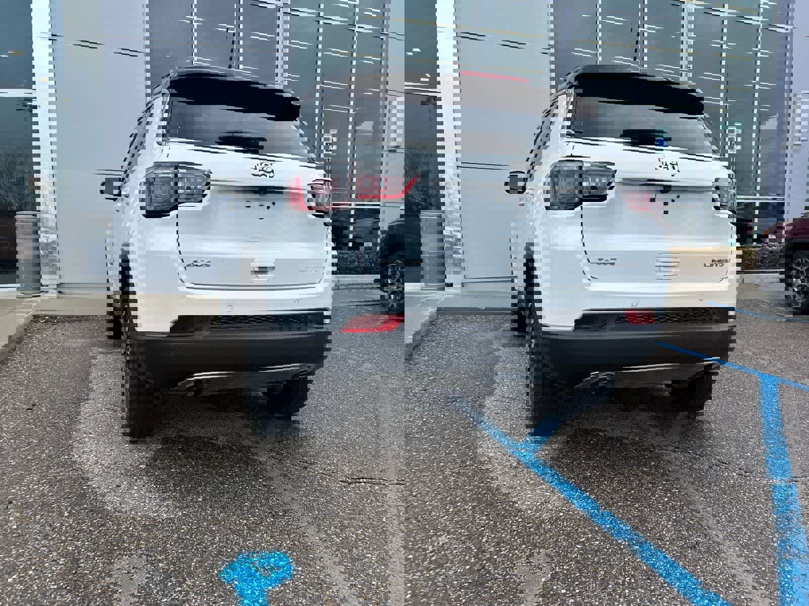 Used 2023 Jeep Compass Limited image 21