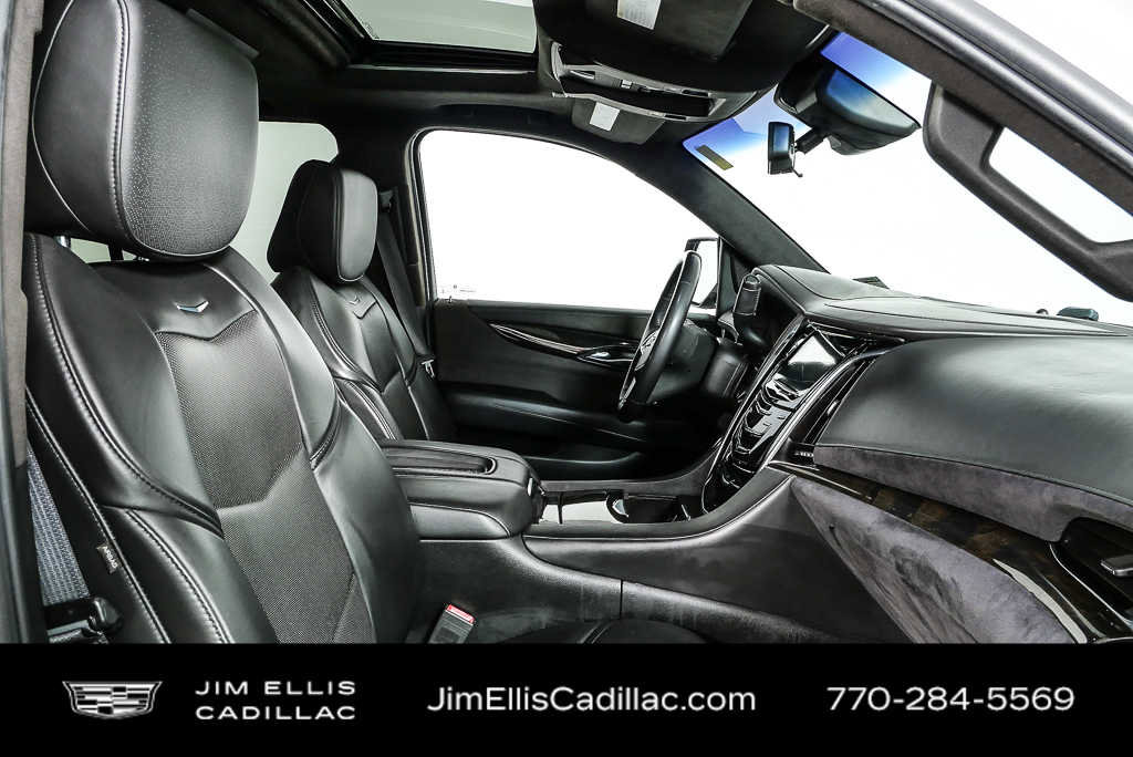 Used 2018 Cadillac Escalade ESV Platinum AWD/4WD image 23