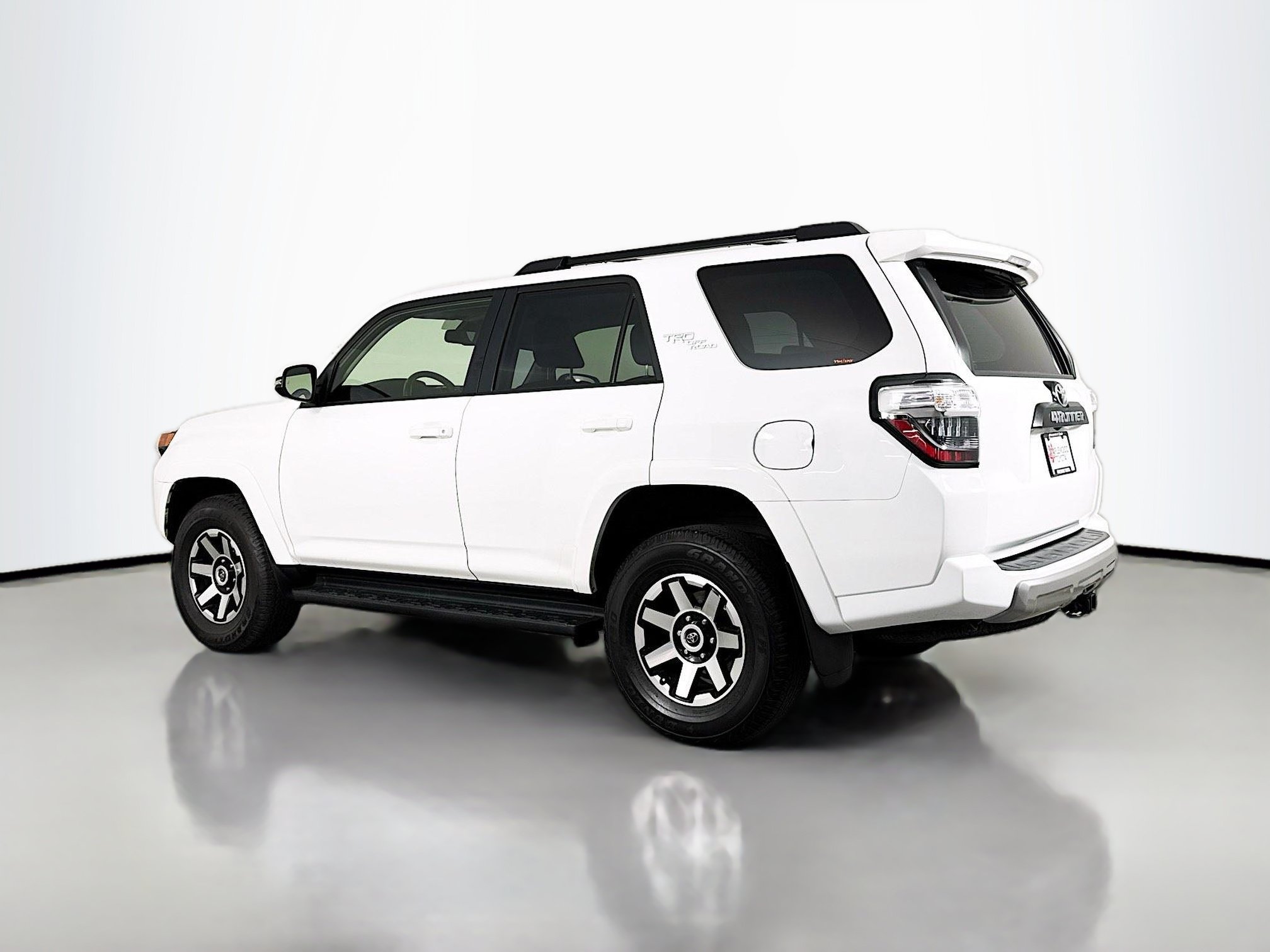 Certified 2023 Toyota 4Runner TRD Off-Road Premium AWD/4WD image 5