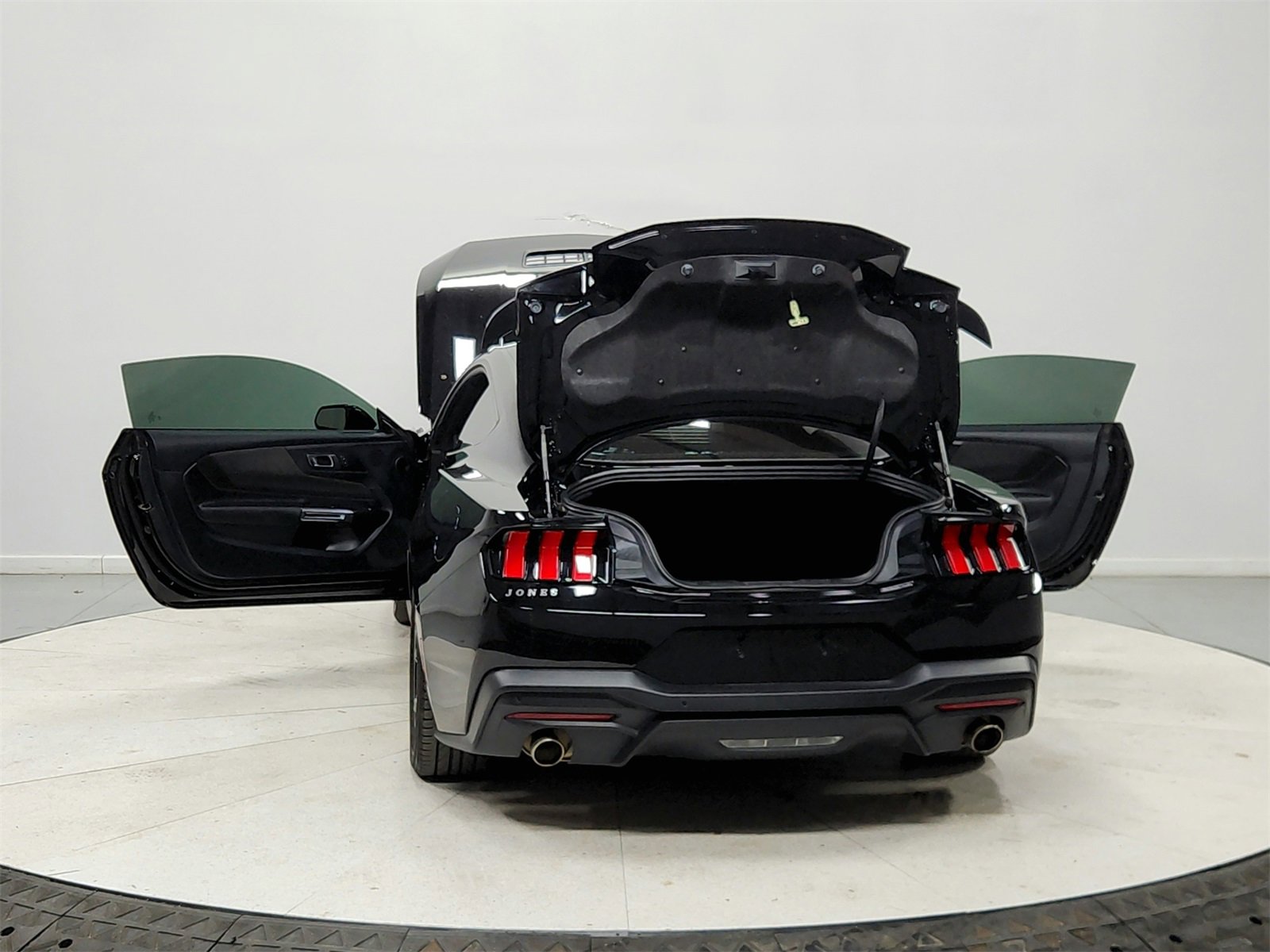 Used 2024 Ford Mustang GT image 14