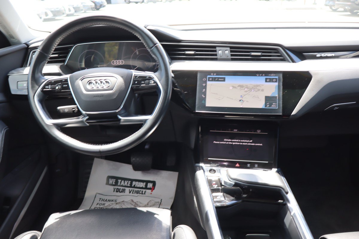 Used 2021 Audi e-tron Prestige w/ Prestige Package AWD/4WD image 12