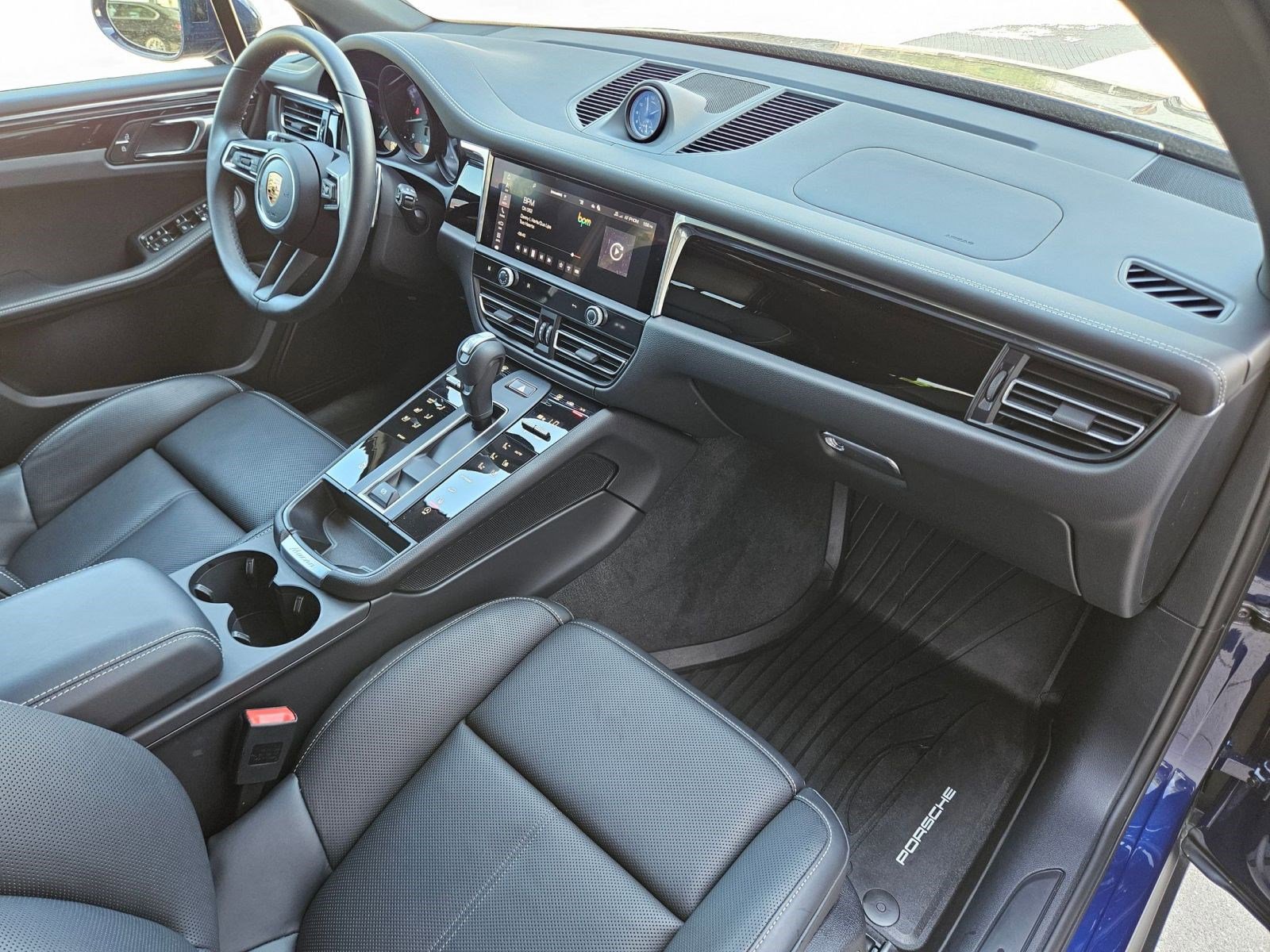 Certified 2026 Porsche Macan image 26