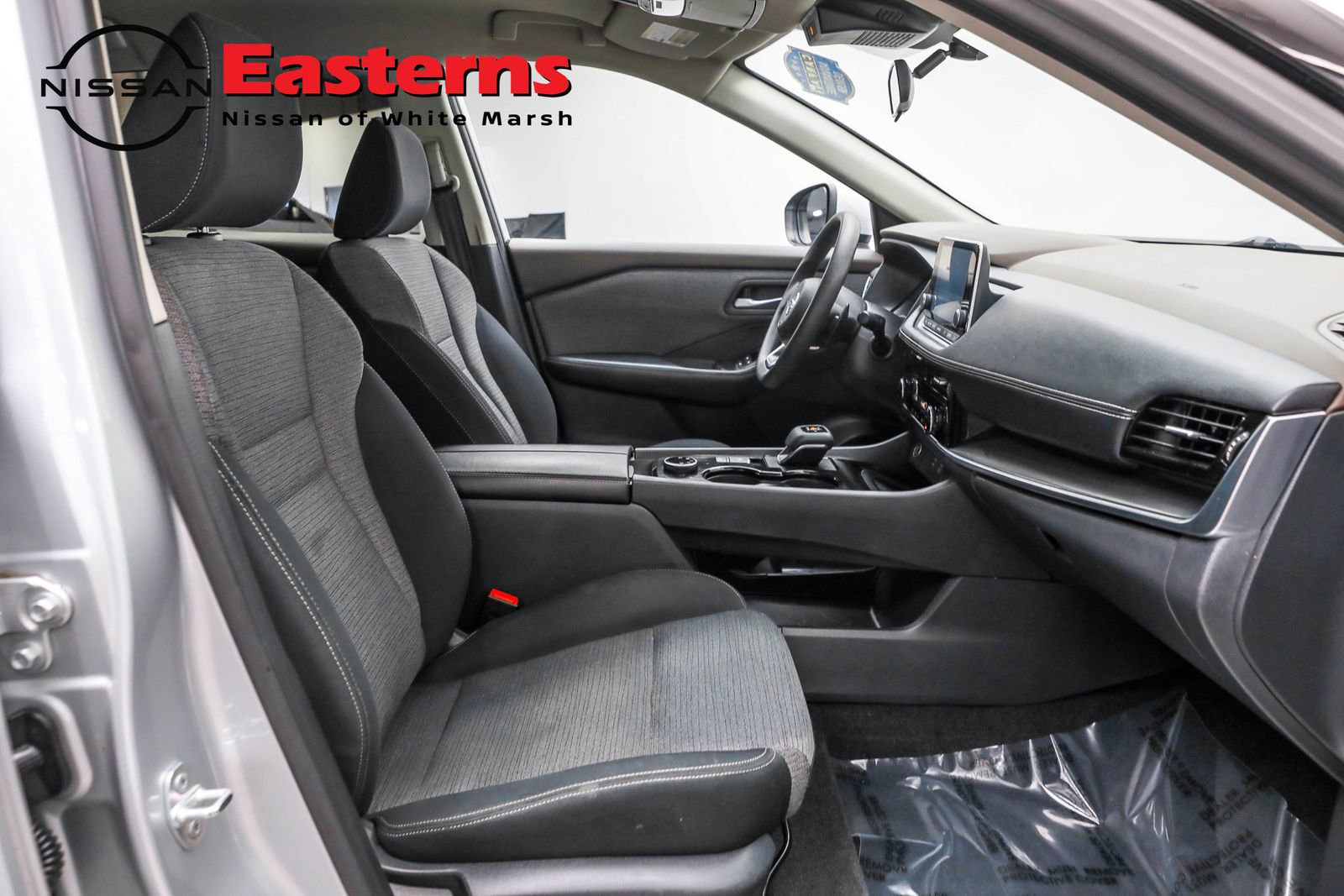 Used 2021 Nissan Rogue SV image 47