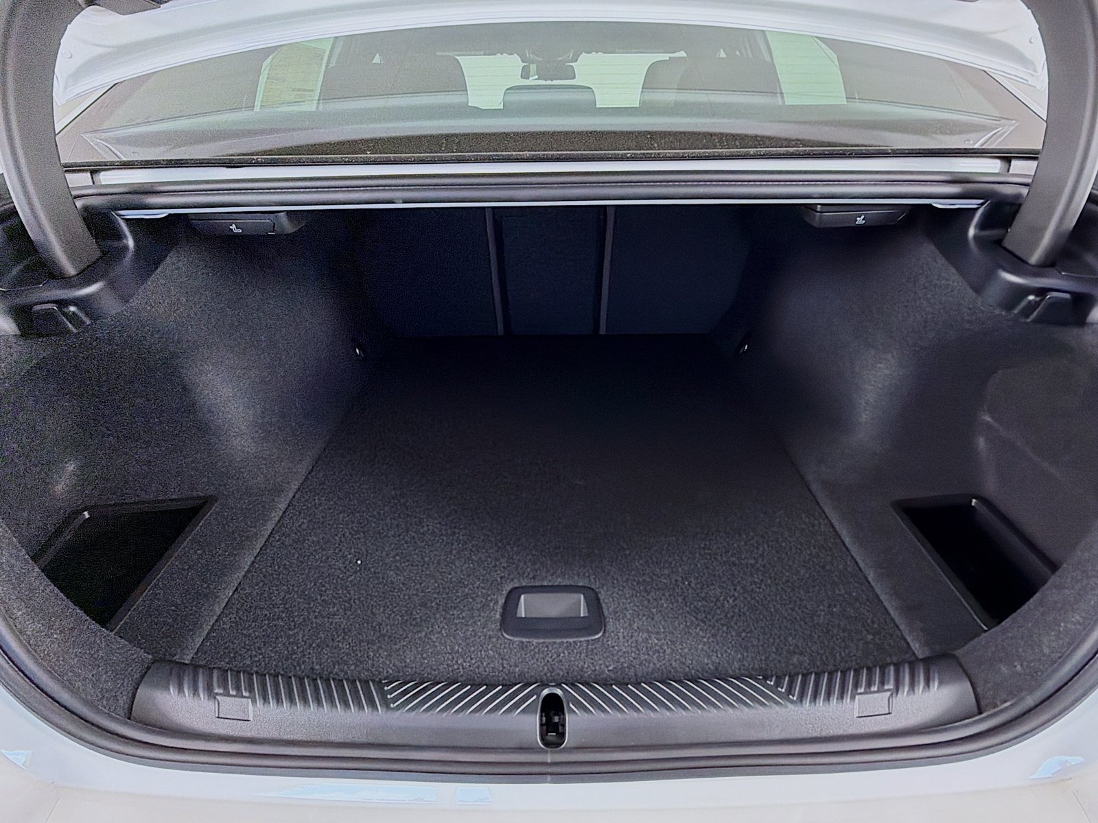 New 2027 BMW i5 eDrive40 RWD image 28