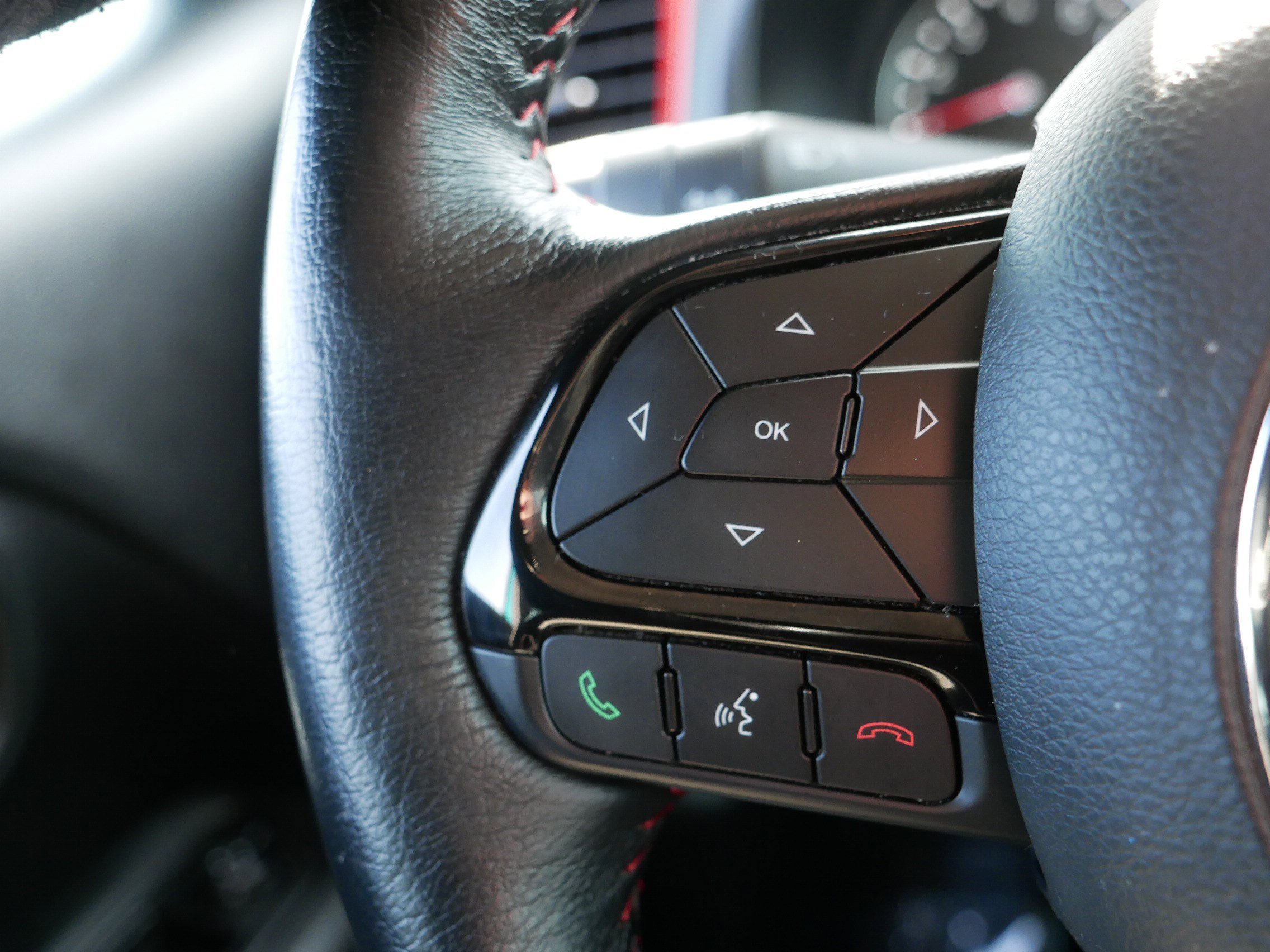 Used 2022 Jeep Renegade Trailhawk w/ Trailer Tow Group image 28