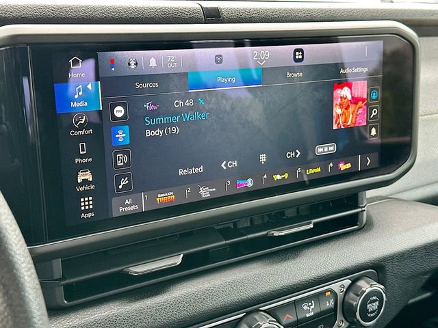 Used 2025 Jeep Wrangler Sport image 14