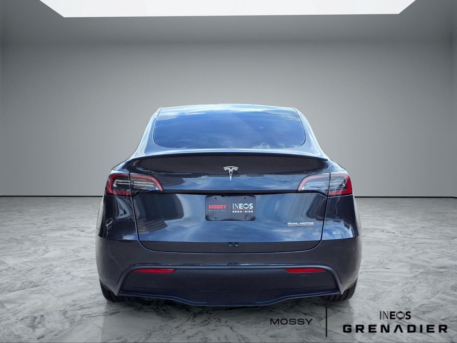 Used 2025 Tesla Model Y Performance AWD/4WD image 6