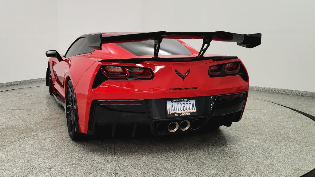 Used 2016 Chevrolet Corvette Stingray Coupe w/ 2LT Preferred Equipment Group RWD image 4