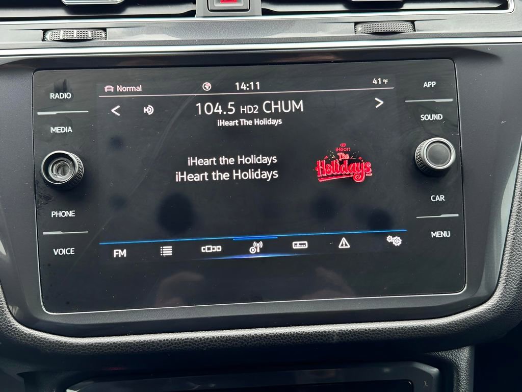 Used 2022 Volkswagen Tiguan SE image 15