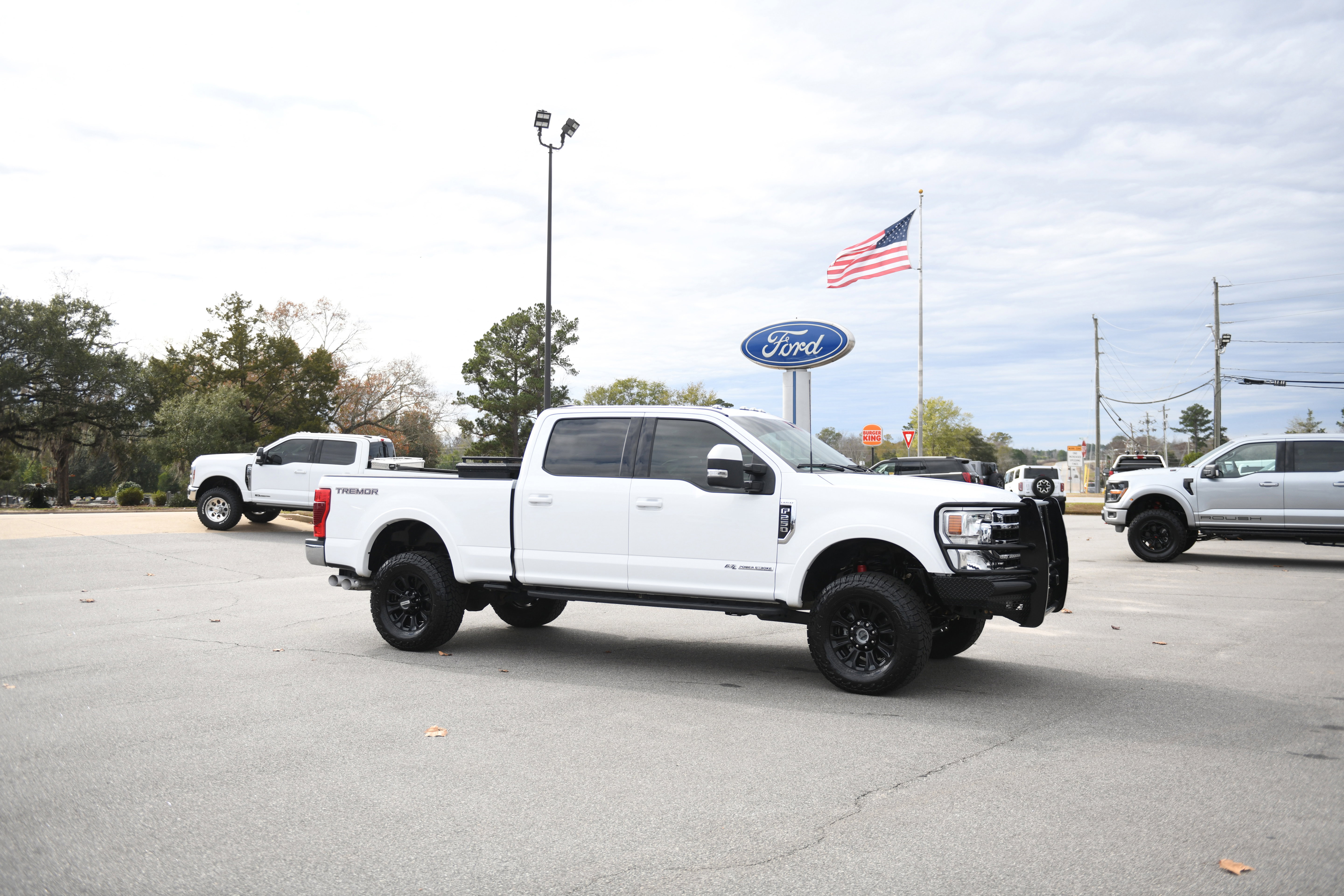 Used 2022 Ford F250 Lariat w/ Tremor Off-Road Package image 2