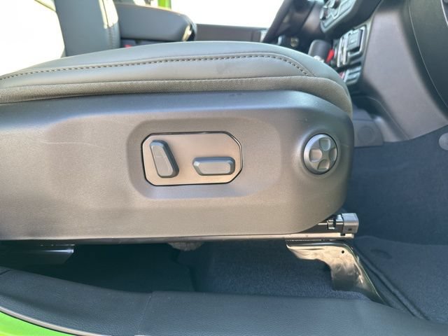 New 2025 Jeep Gladiator Mojave w/ Convenience Group AWD/4WD image 21