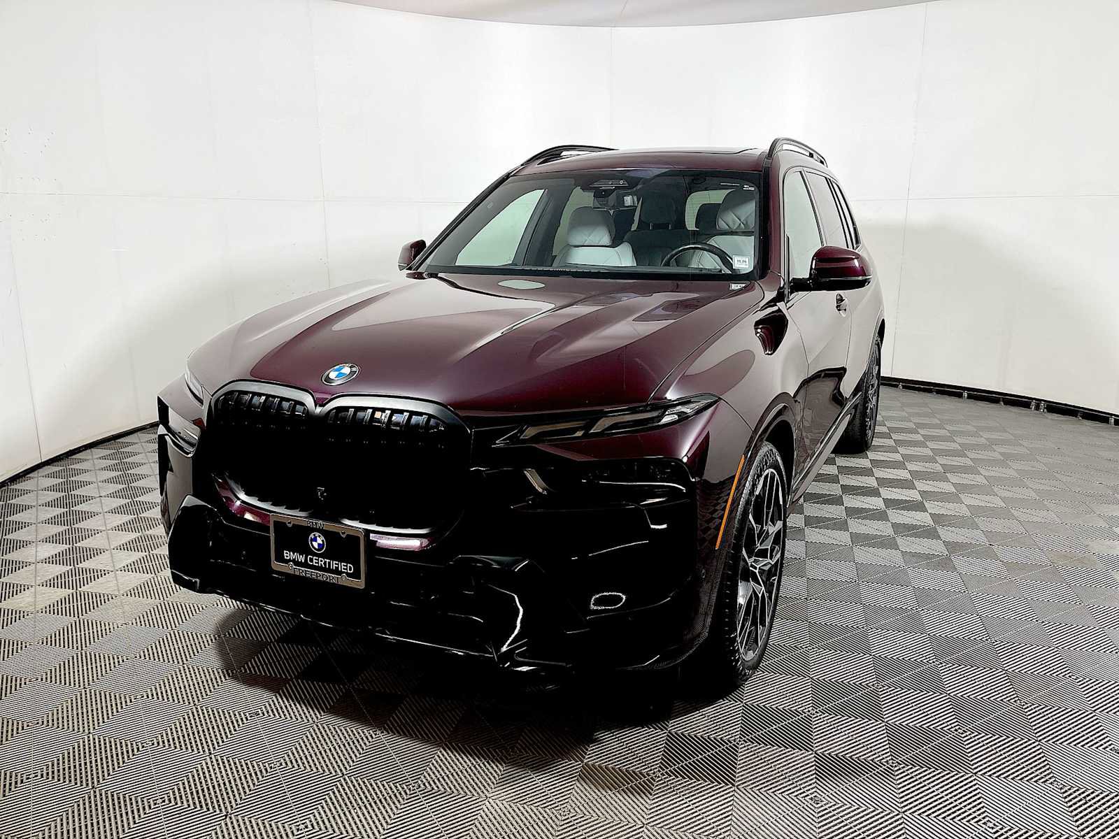 Certified 2023 BMW X7 xDrive40i w/ M Sport Package image 2