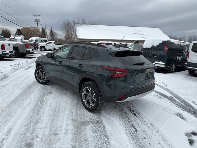 New 2026 Chevrolet Trax LT w/ Sunroof Package image 6