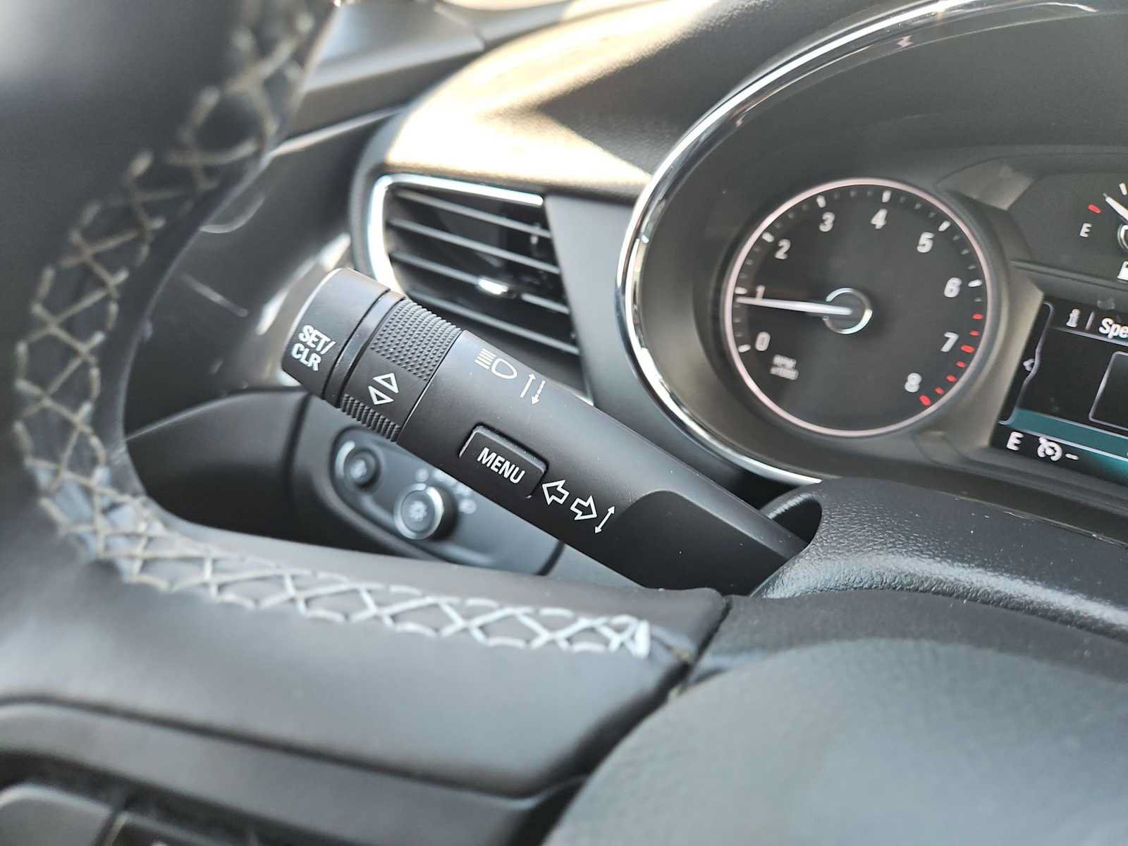 Certified 2018 Buick Encore Preferred FWD image 26
