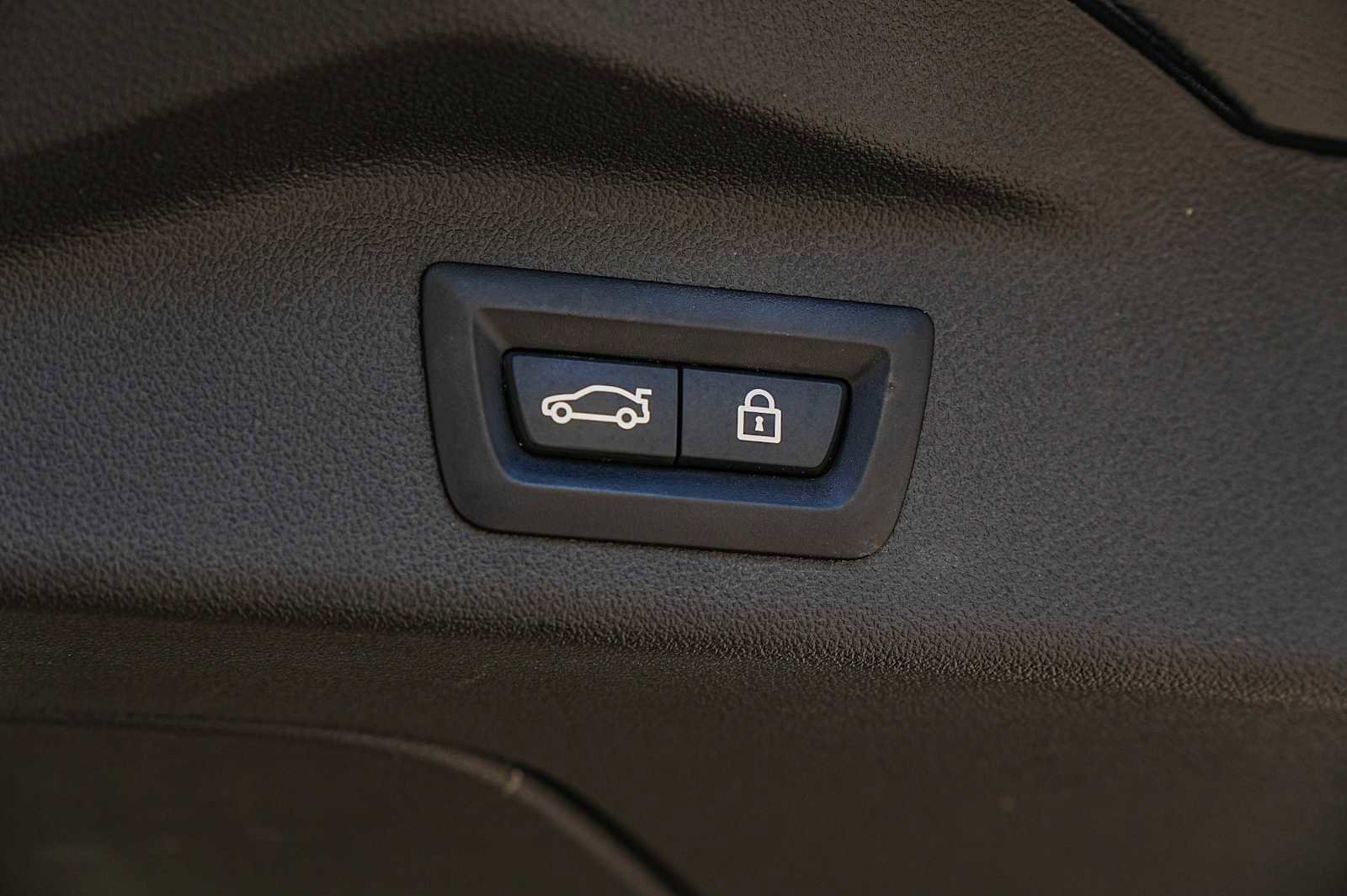 Used 2023 BMW X7 xDrive40i w/ Premium Package image 35