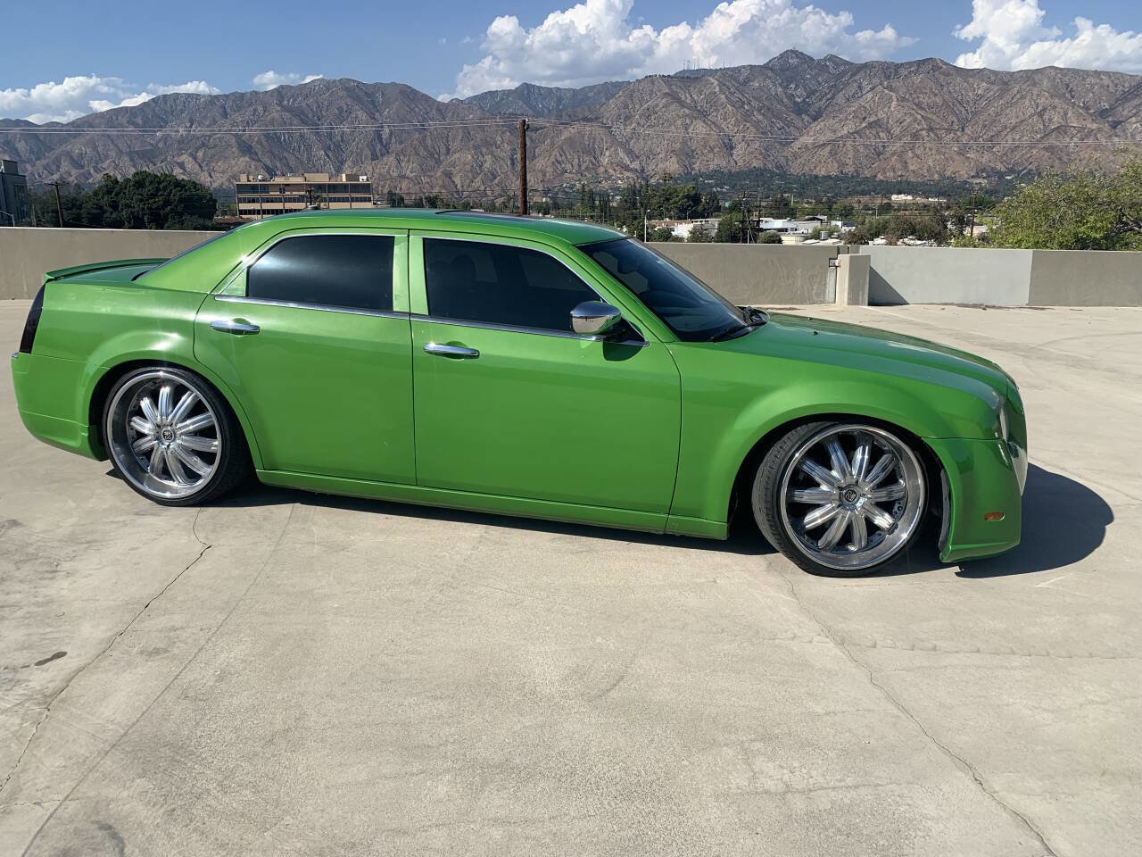 Used 2005 Chrysler 300 C image 5