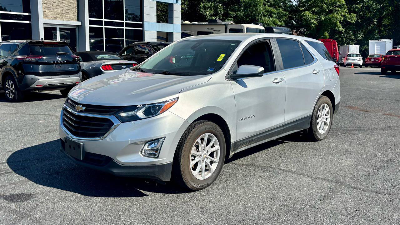 Used 2021 Chevrolet Equinox LT w/ Driver Convenience Package FWD image 2