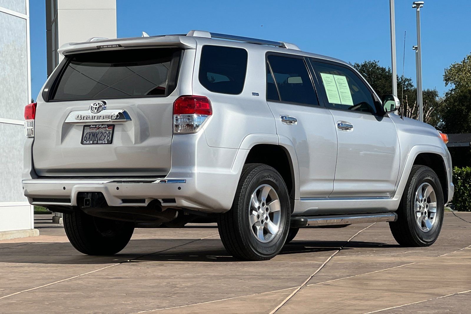 Used 2012 Toyota 4Runner SR5 image 4