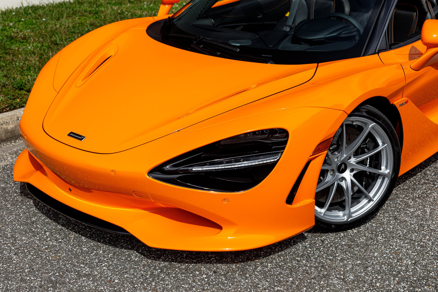 New 2027 McLaren 750S Spider RWD image 39