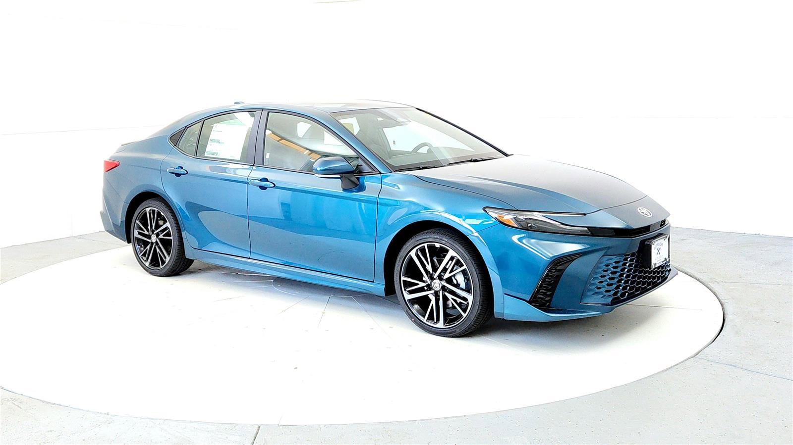 New 2026 Toyota Camry XSE AWD/4WD image 7