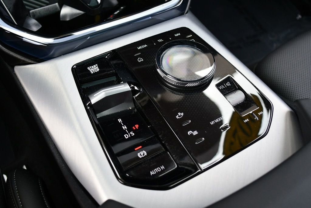 Used 2025 BMW X3 M50 w/ Premium Package image 64