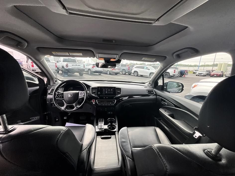Used 2020 Honda Pilot Touring image 32