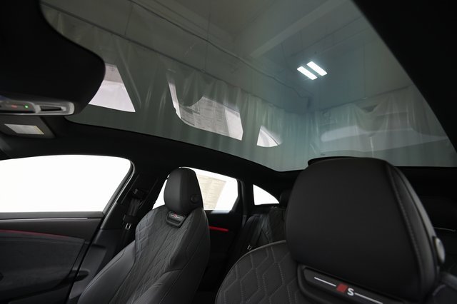 New 2025 Audi S6 e-tron Premium Plus image 23