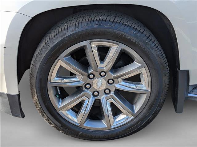 Used 2015 Chevrolet Suburban LTZ image 6