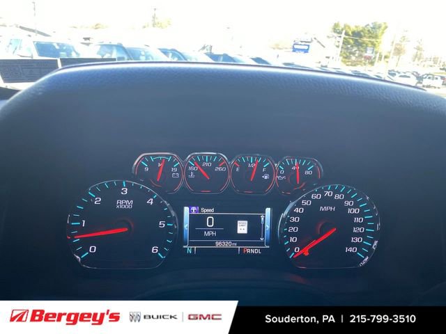 Used 2020 Chevrolet Suburban LT image 12