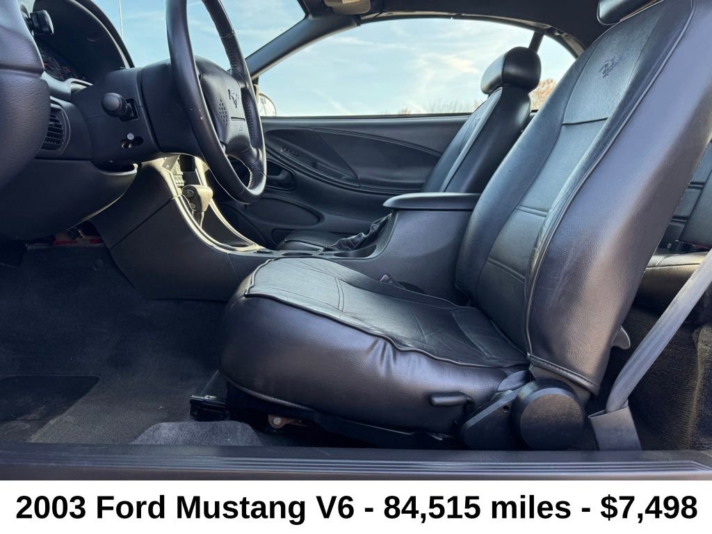 Used 2003 Ford Mustang Convertible image 9