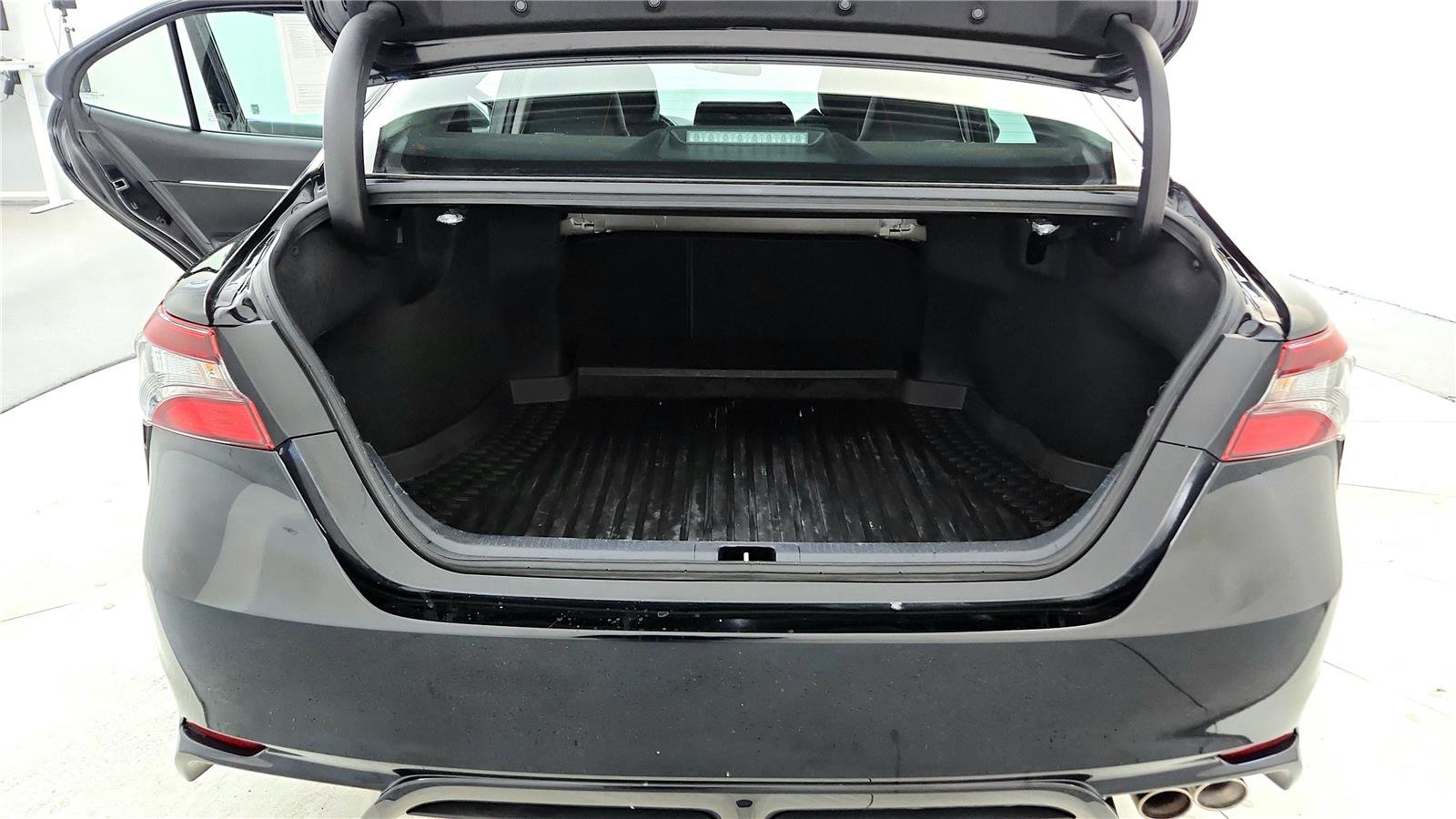 Certified 2023 Toyota Camry SE image 20