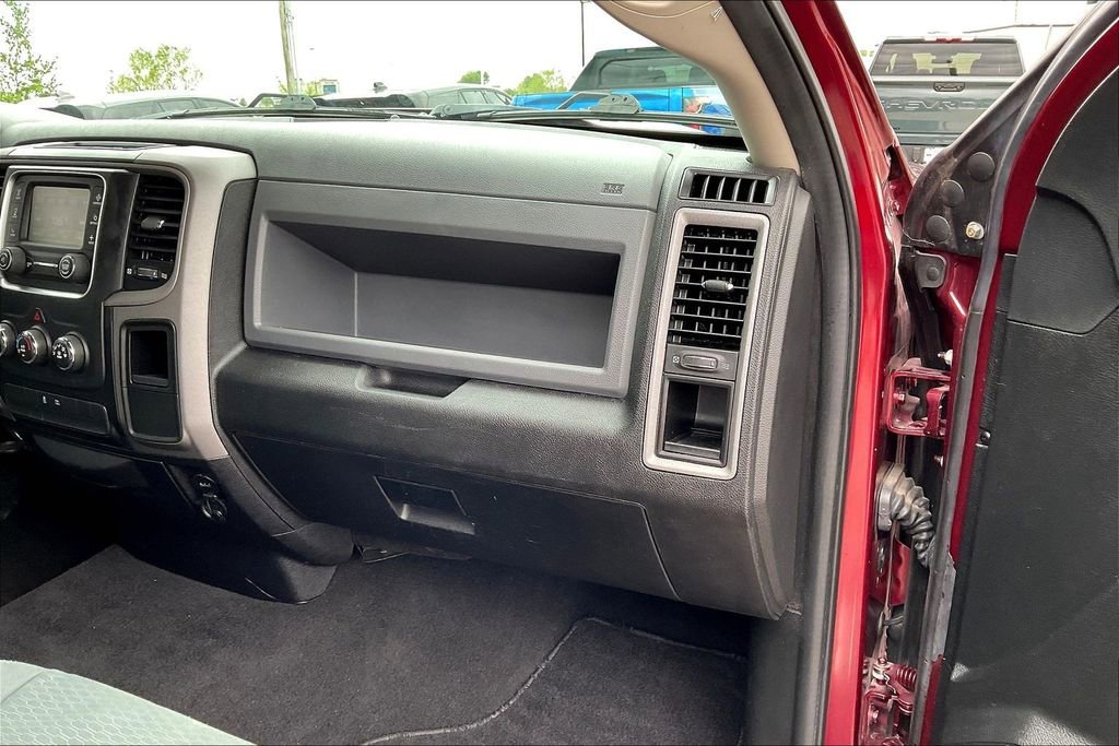 Used 2017 RAM 1500 Express image 16
