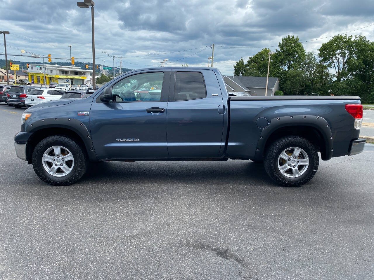 Used 2010 Toyota Tundra 4x4 Double Cab image 6