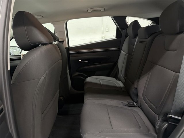 Used 2022 Hyundai Tucson SE image 16