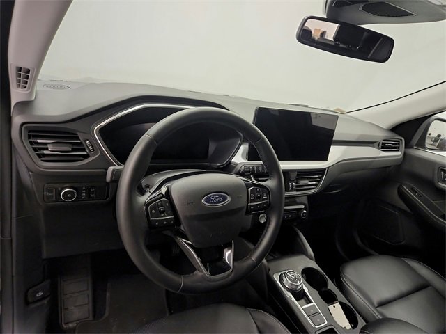 Used 2025 Ford Escape Platinum image 17