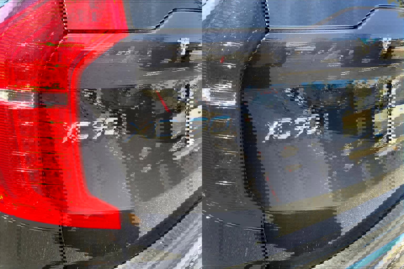 Certified 2023 Volvo XC90 B6 Plus w/ Protection Package image 29