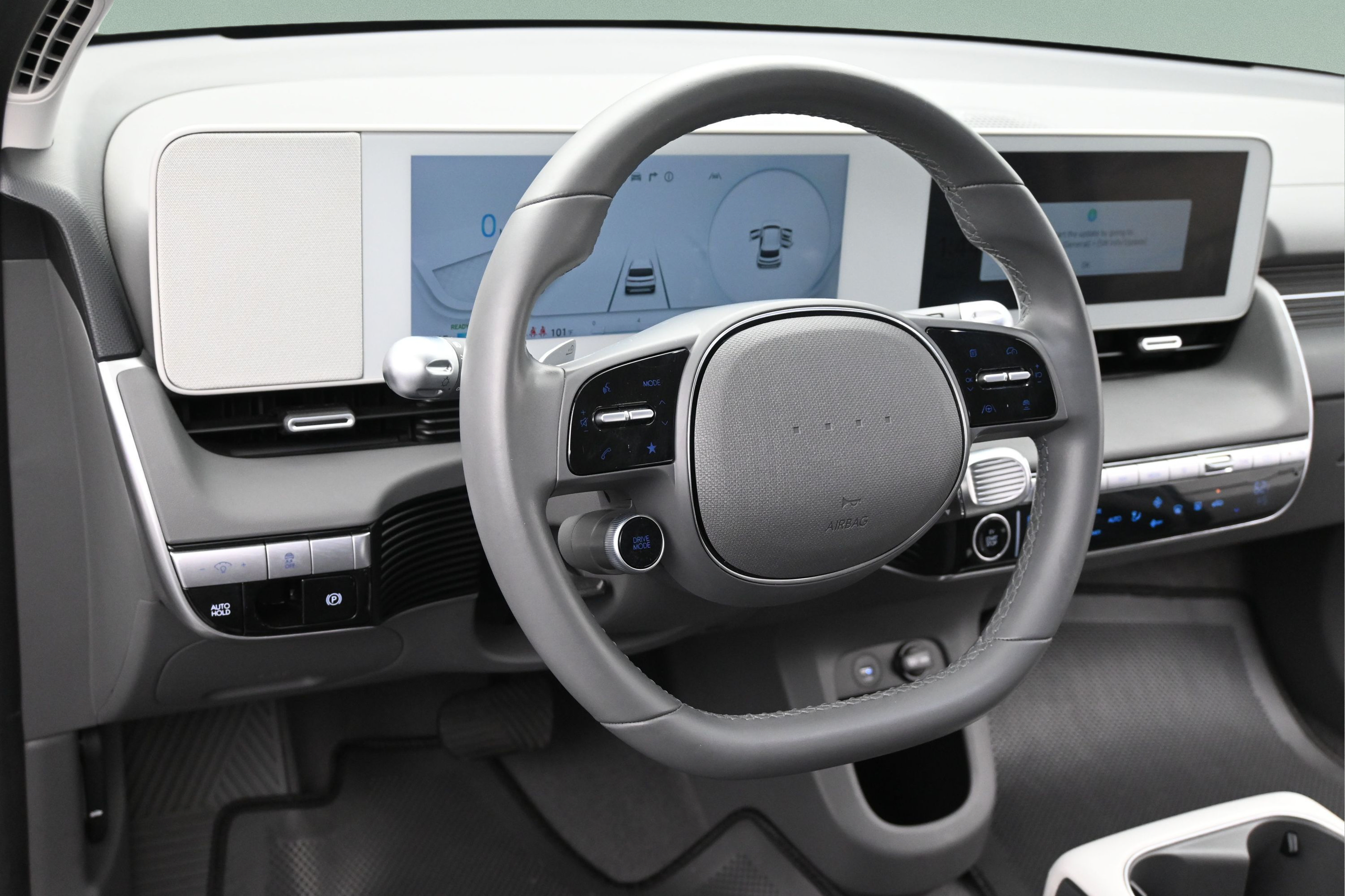 Used 2024 Hyundai Ioniq 5 SE RWD image 13