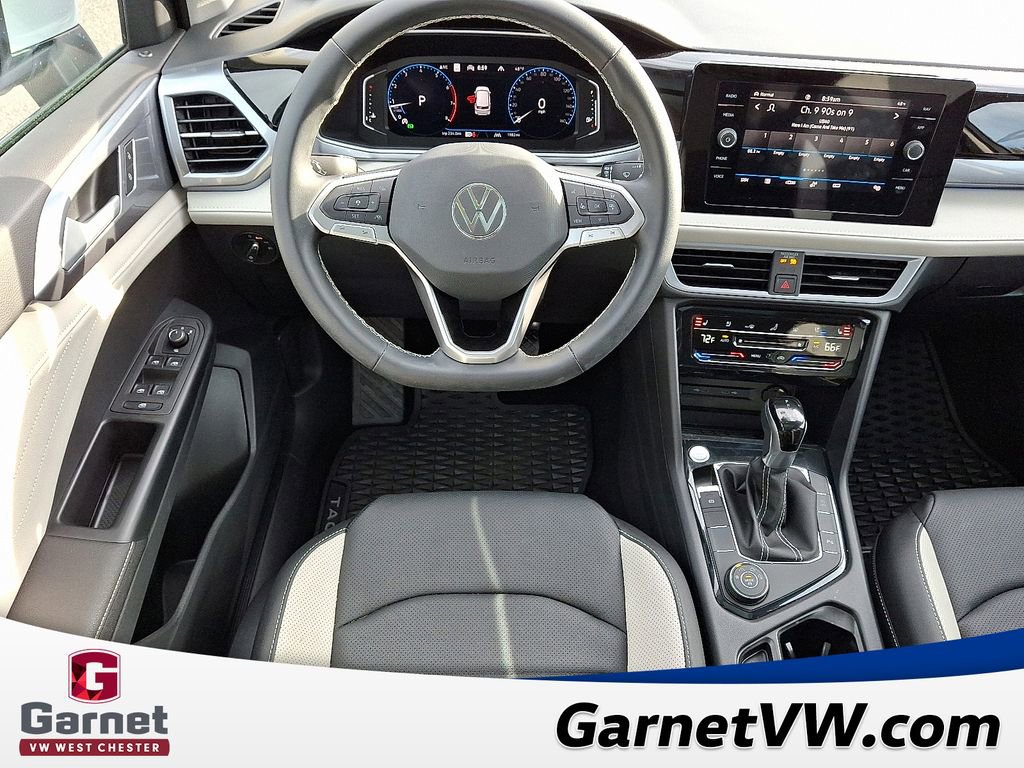 Used 2025 Volkswagen Taos SEL image 12