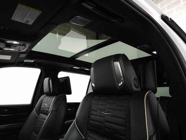 Used 2021 Cadillac Escalade Premium Luxury Platinum image 20