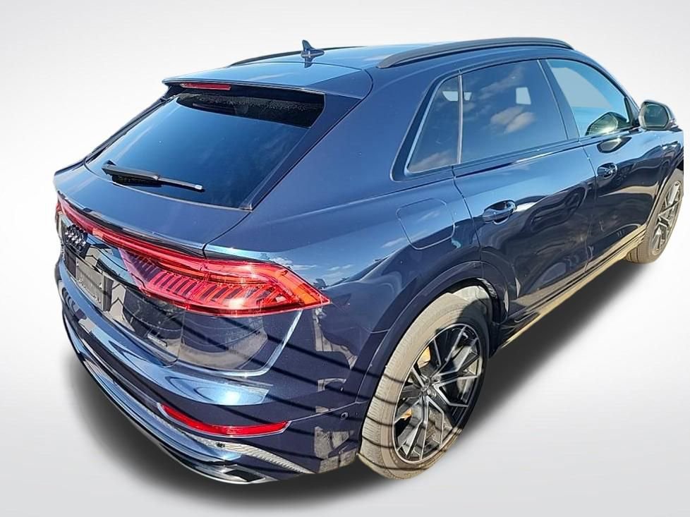 Used 2023 Audi Q8 Premium Plus w/ Premium Plus Package image 4