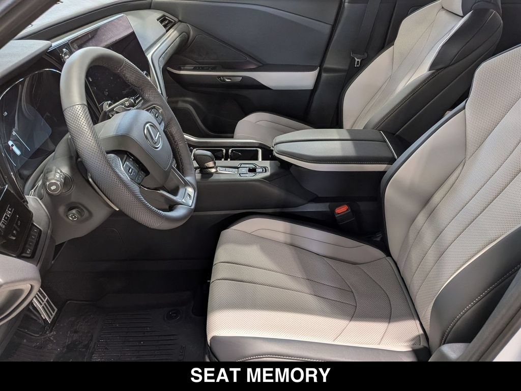 New 2026 Lexus TX 500h AWD w/ Technology Package image 13