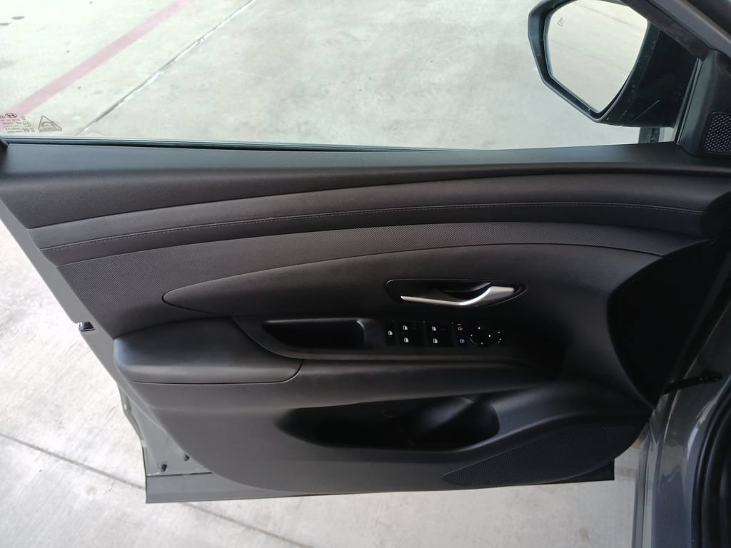 Used 2025 Hyundai Santa Cruz SEL FWD image 23