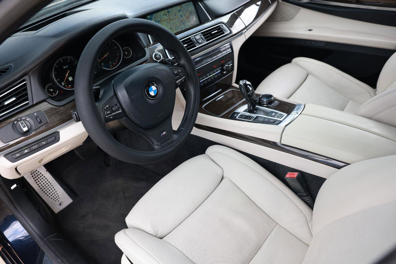 Used 2014 BMW 750Li RWD image 6
